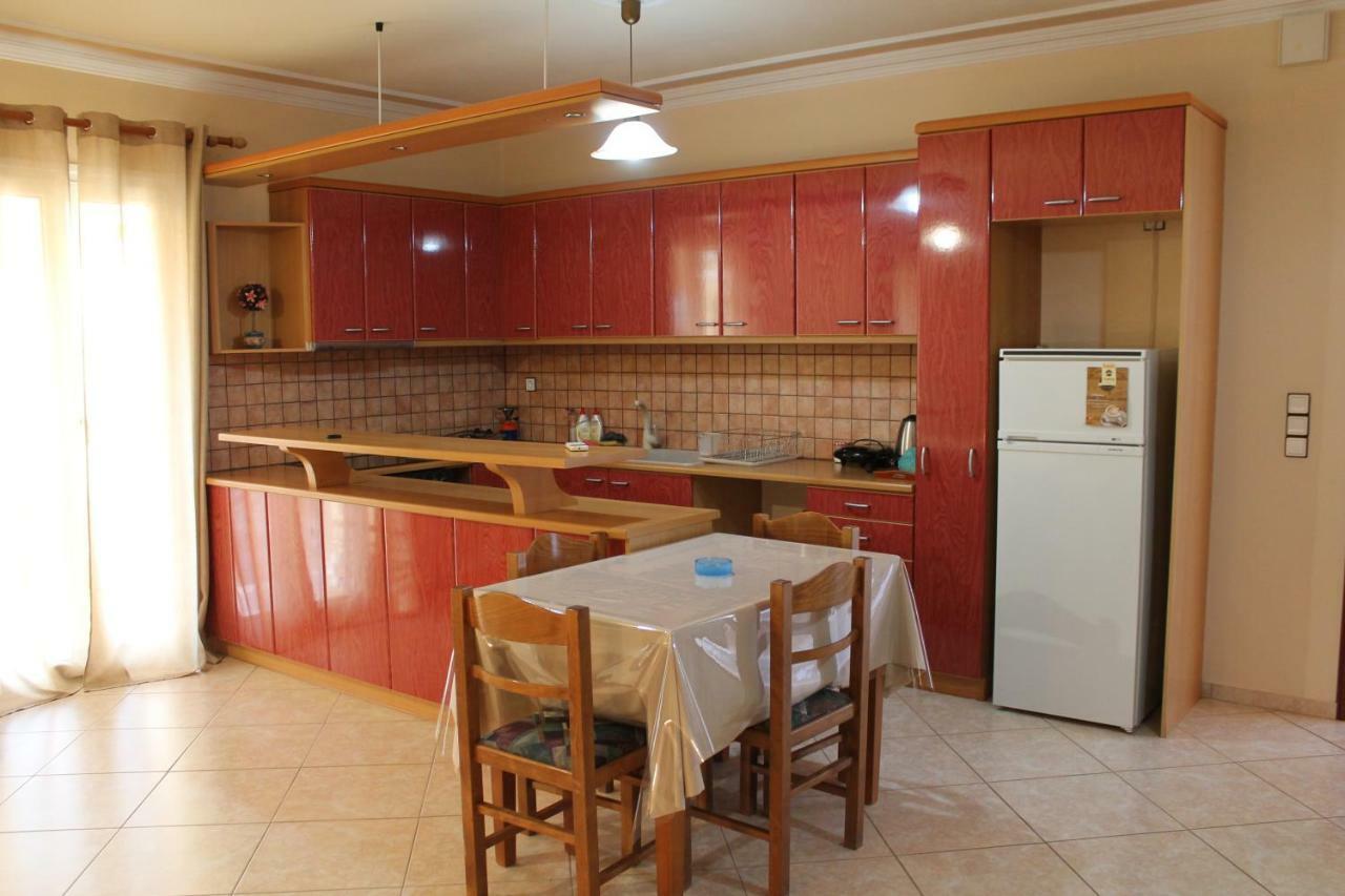 Victoria'S Apartments Dilináta Екстериор снимка