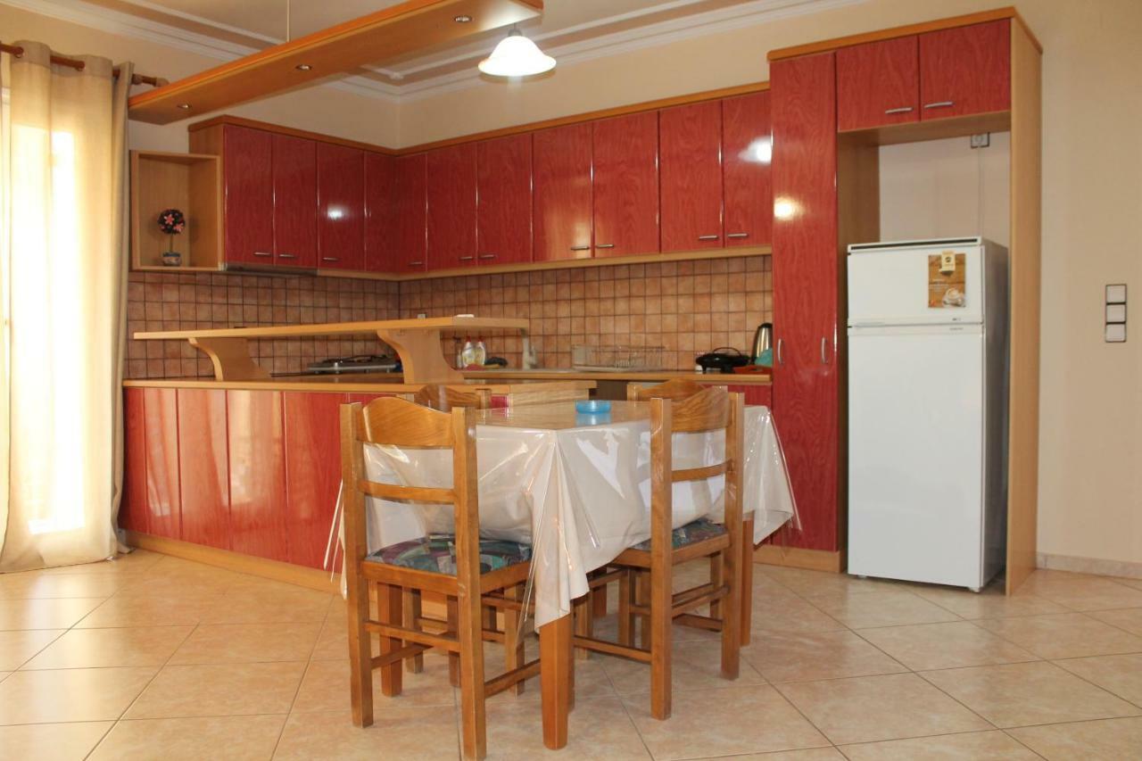 Victoria'S Apartments Dilináta Екстериор снимка