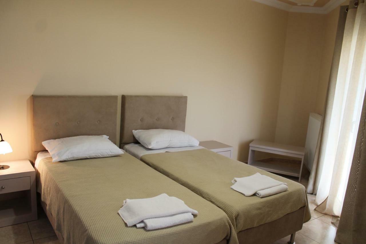 Victoria'S Apartments Dilináta Екстериор снимка