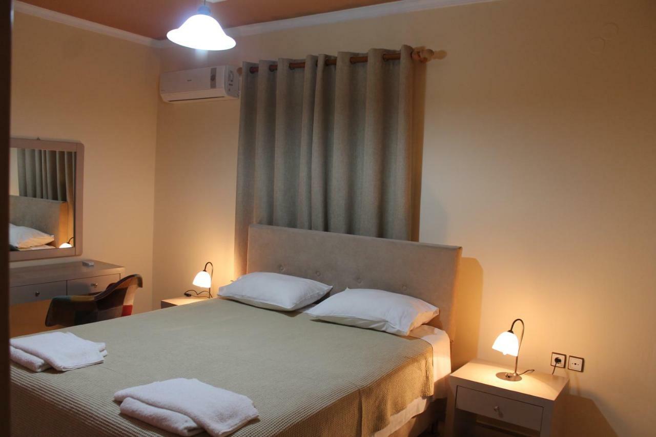 Victoria'S Apartments Dilináta Екстериор снимка