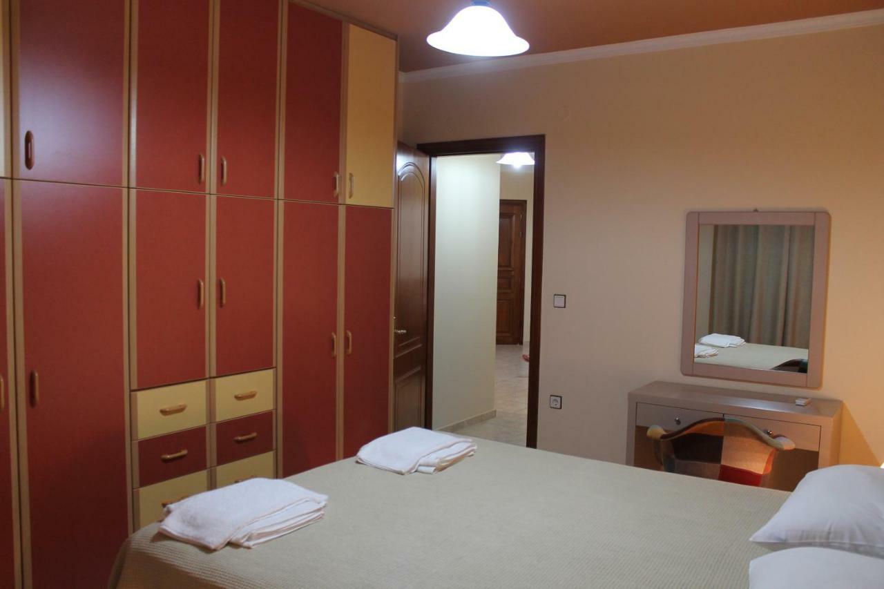 Victoria'S Apartments Dilináta Екстериор снимка