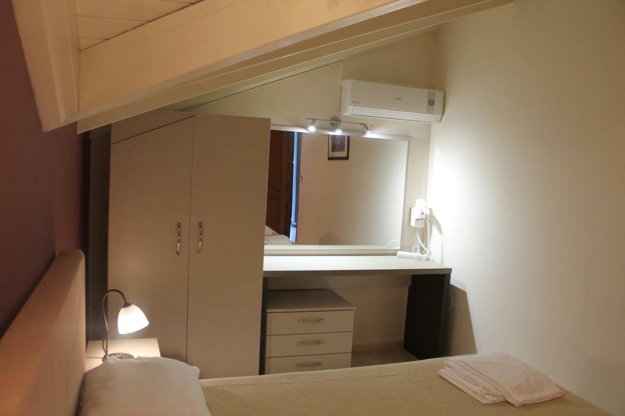 Victoria'S Apartments Dilináta Екстериор снимка