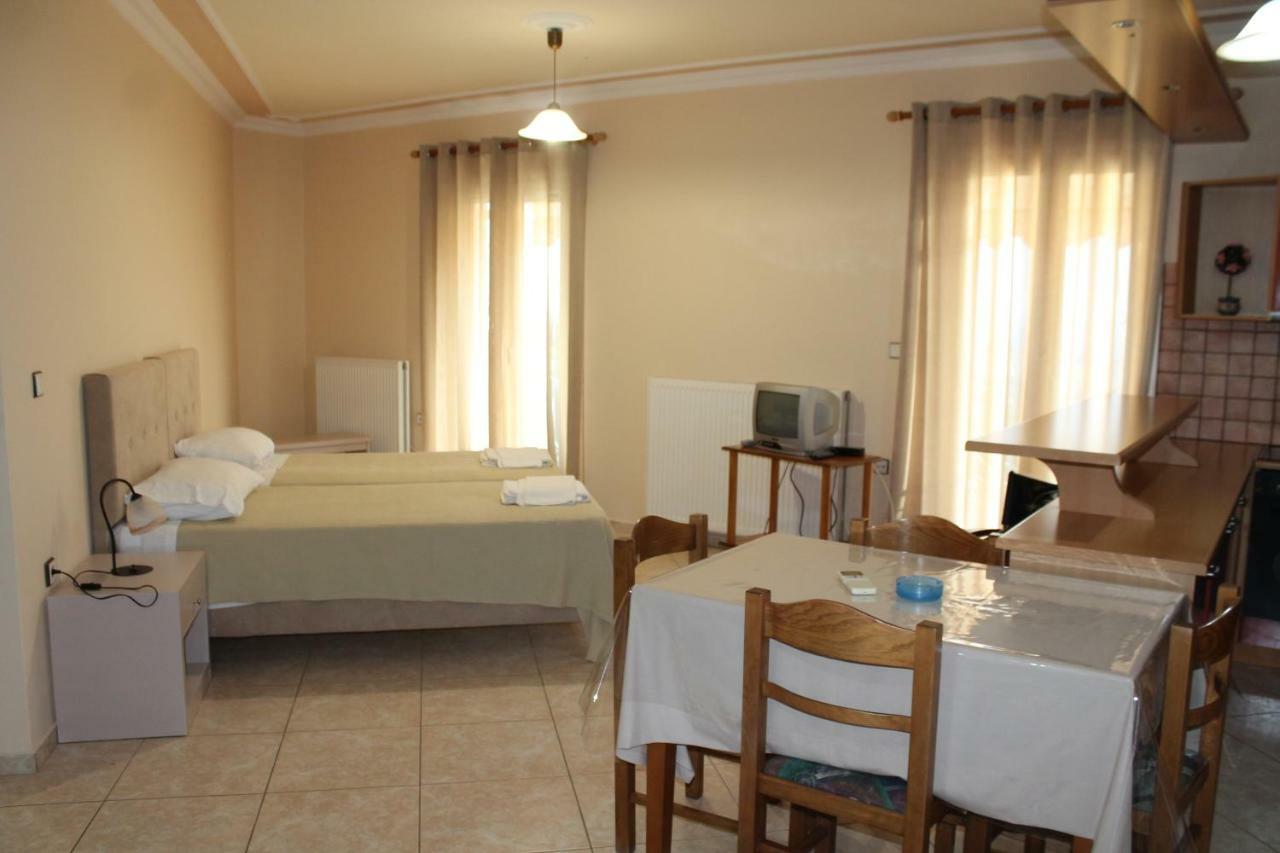 Victoria'S Apartments Dilináta Екстериор снимка
