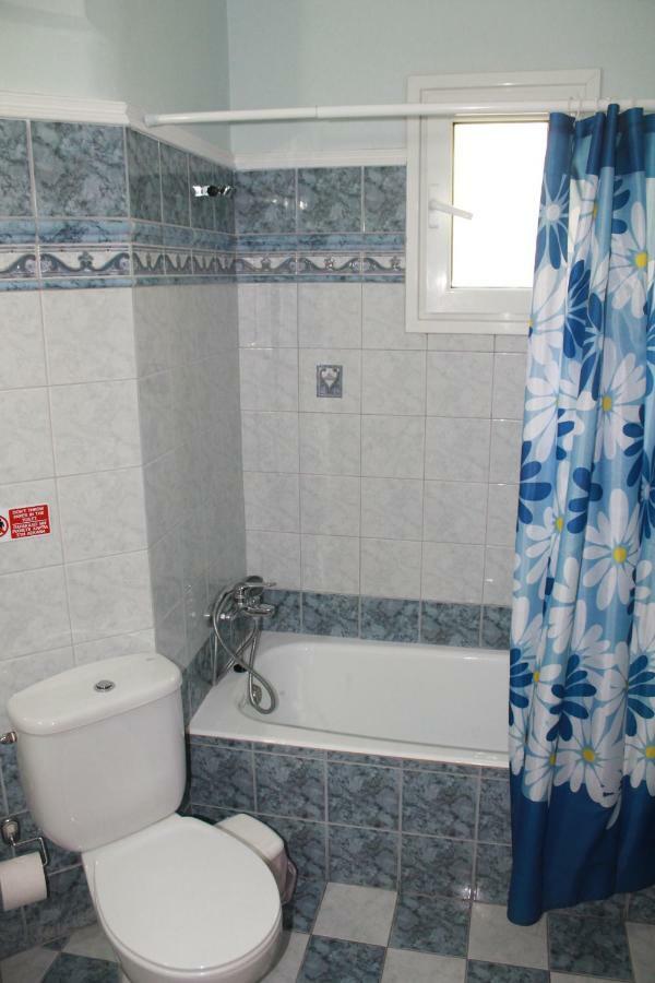 Victoria'S Apartments Dilináta Екстериор снимка