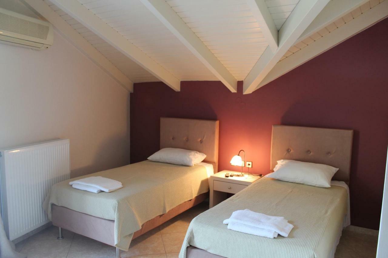 Victoria'S Apartments Dilináta Екстериор снимка