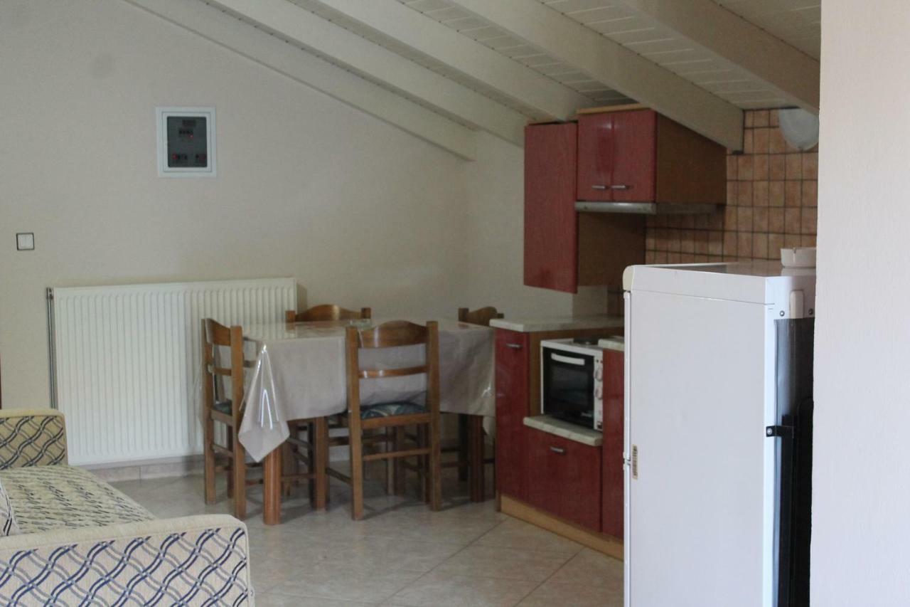 Victoria'S Apartments Dilináta Екстериор снимка