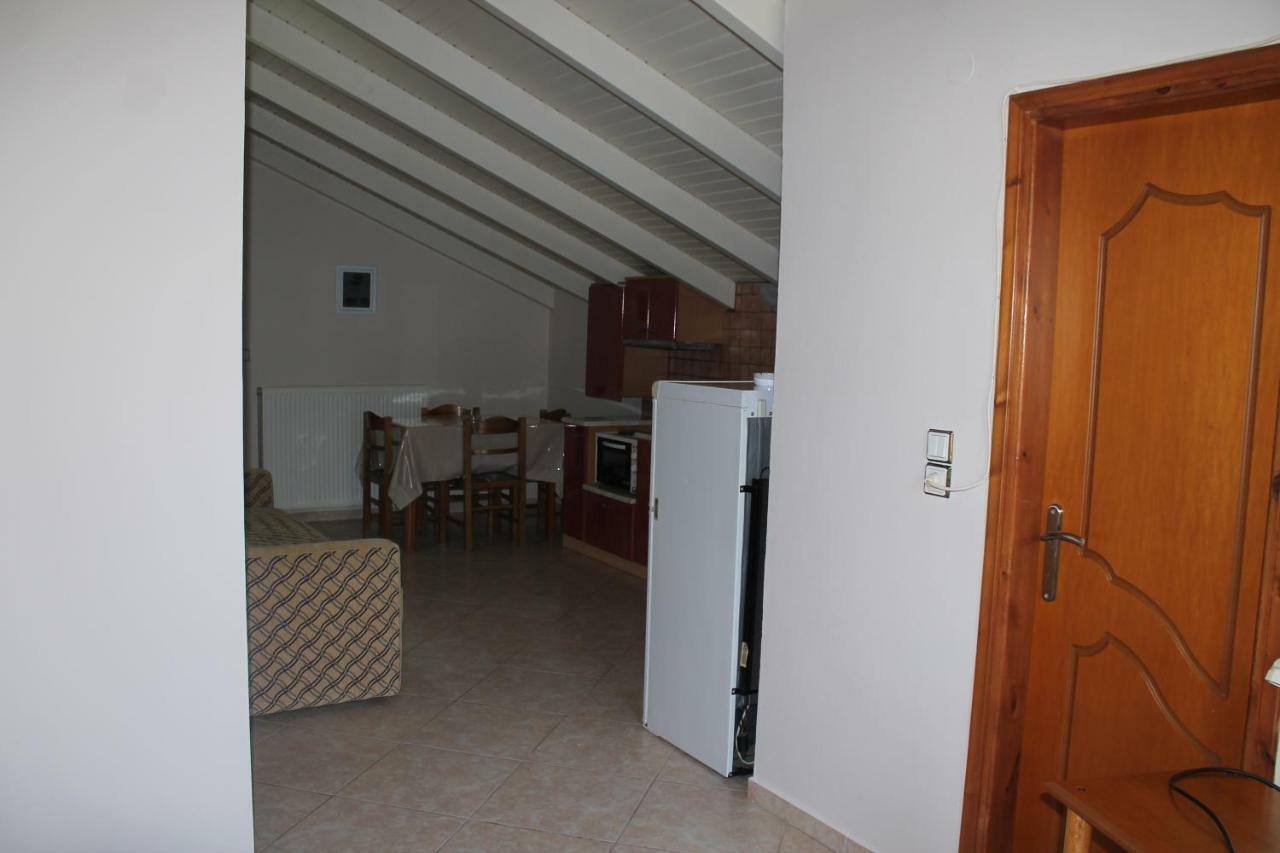 Victoria'S Apartments Dilináta Екстериор снимка
